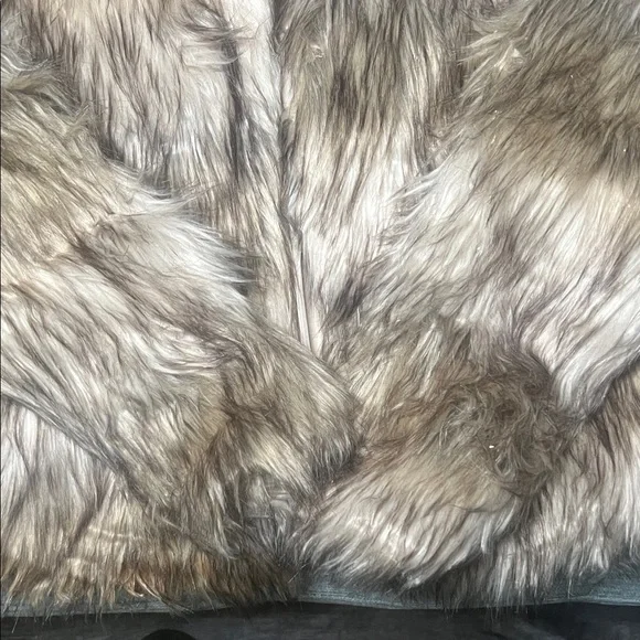 Ci Sono Cream and Brown Faux Fur Jacket - Picture 5 of 9